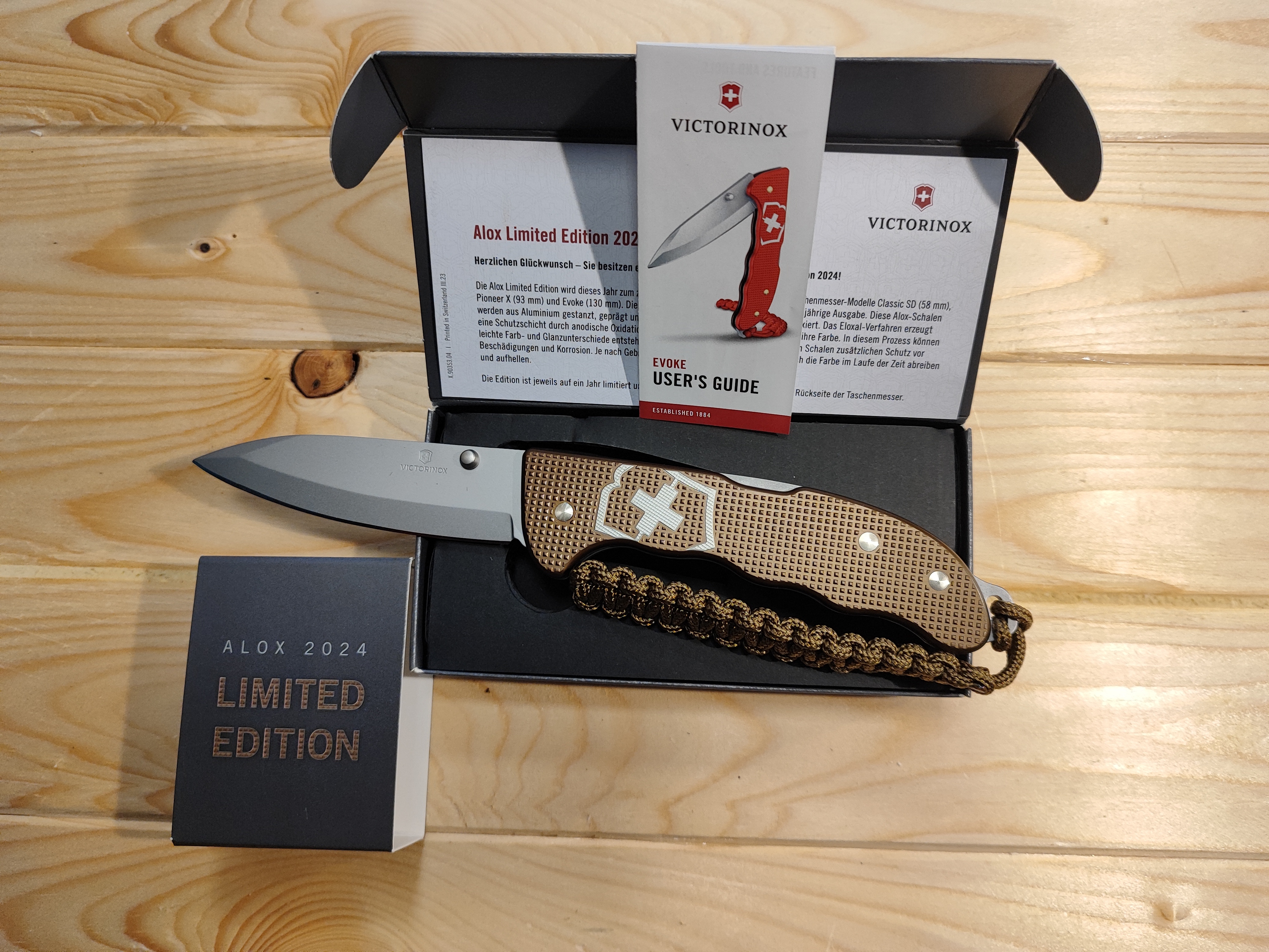 VICTORINOX%20%200.9415.L24%20EVOKE%20ALOX%20LE%20LIMITED%20EDITION%202024%20DOĞA%20YEŞİLİ