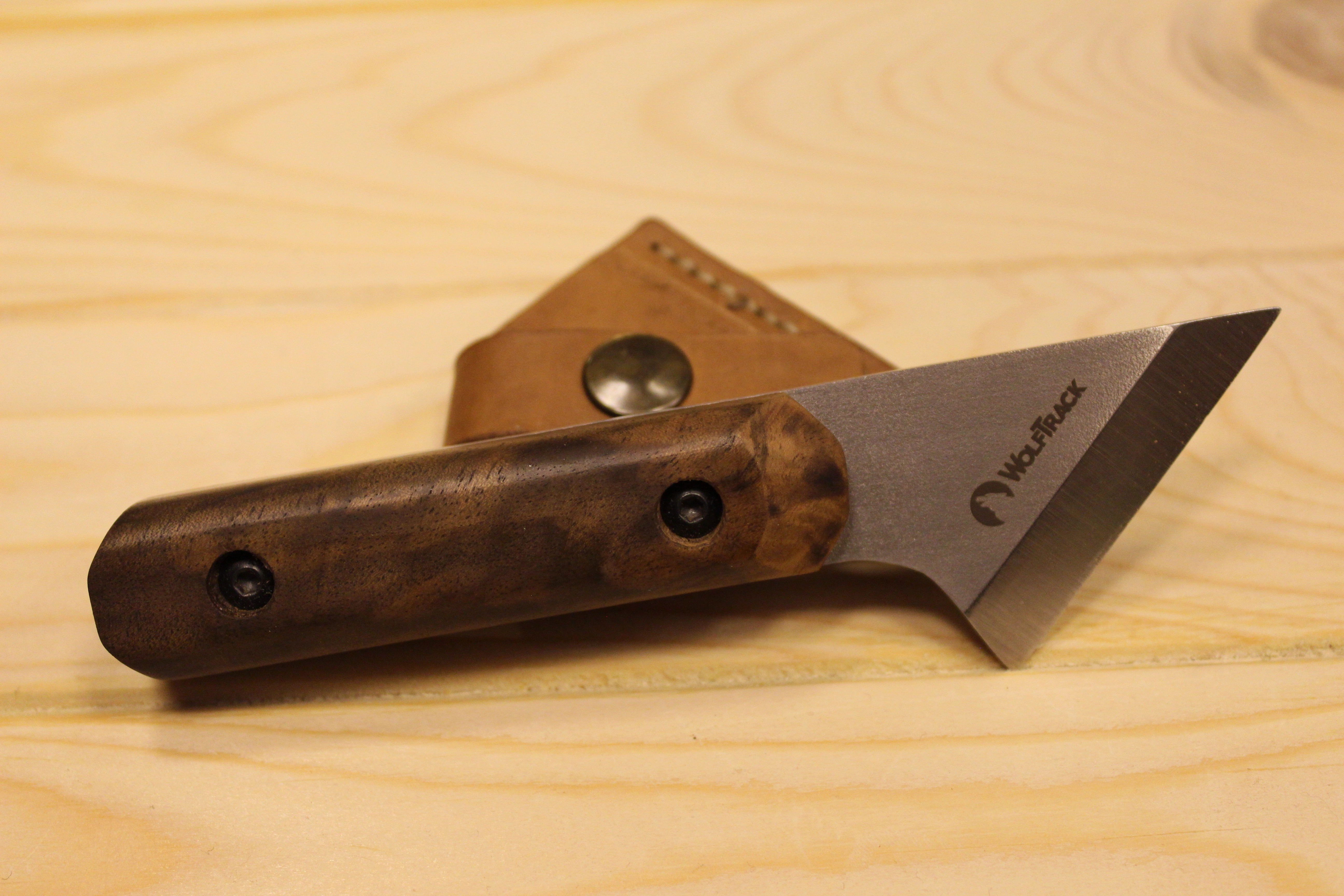 Kiridashi Özel Tasarım Wolftrack