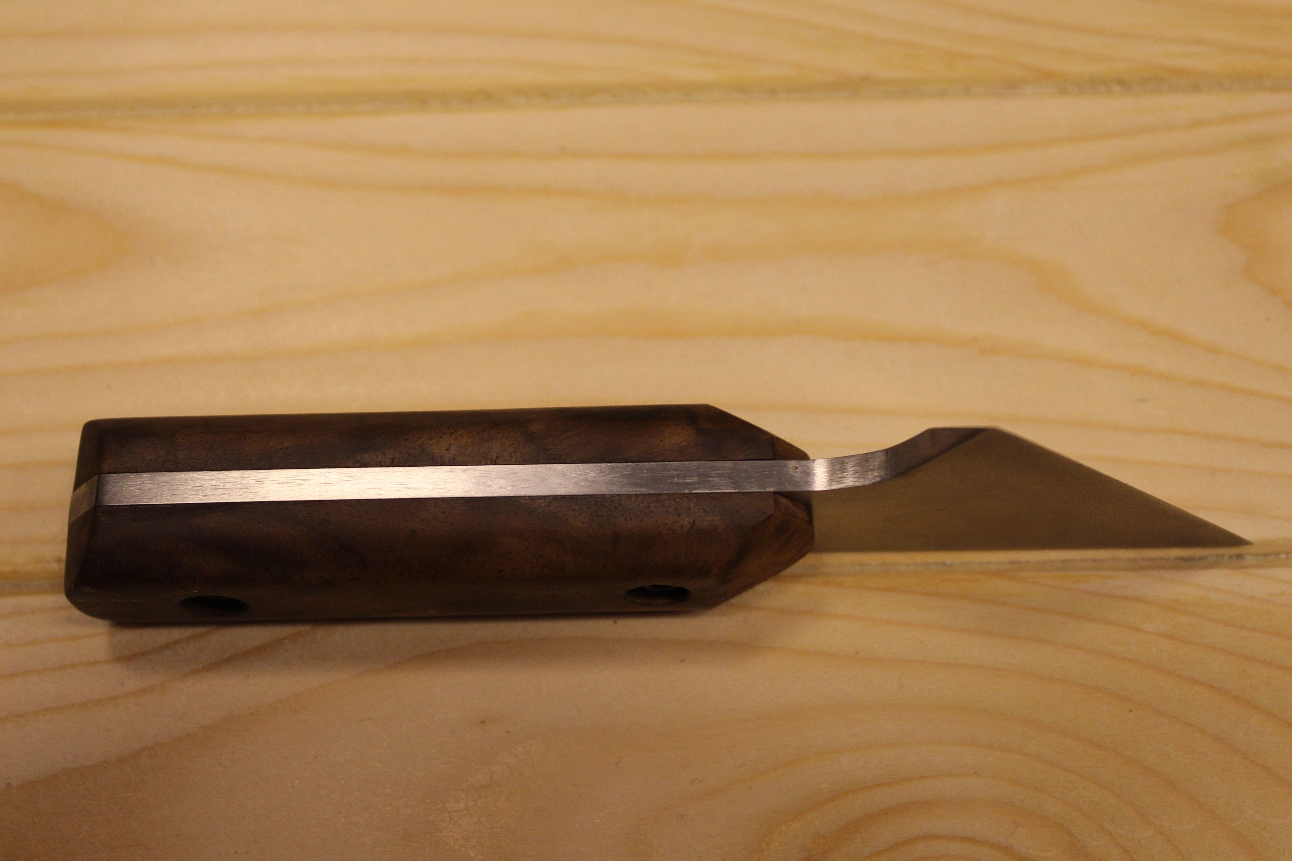 Kiridashi Özel Tasarım Wolftrack