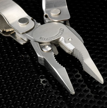 LEATHERMAN Super Tool 300