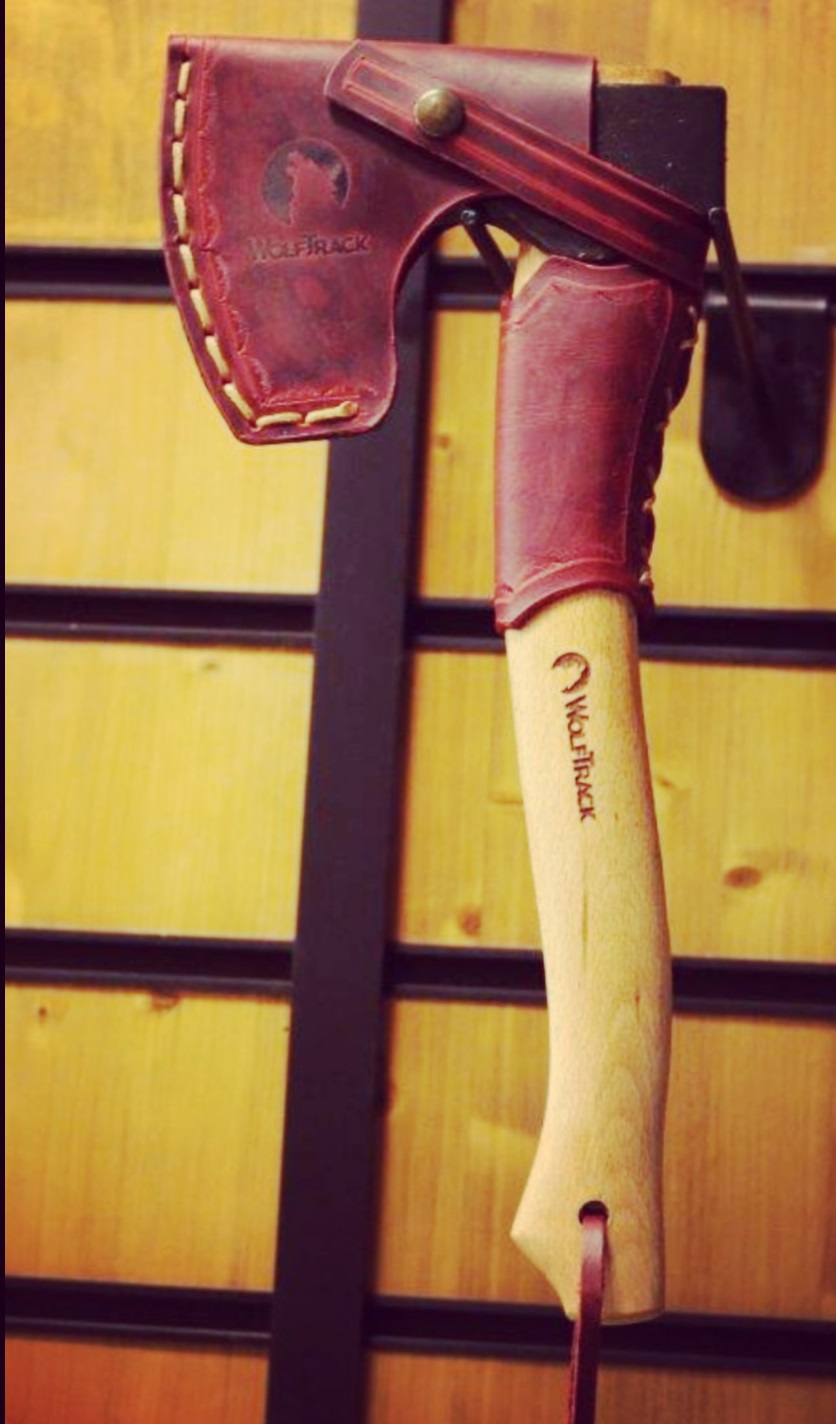 WOLFTRACK%20-%20BUSHCRAFT%20BALTA-%20HAND%20MADE BALTA%20’AXE’