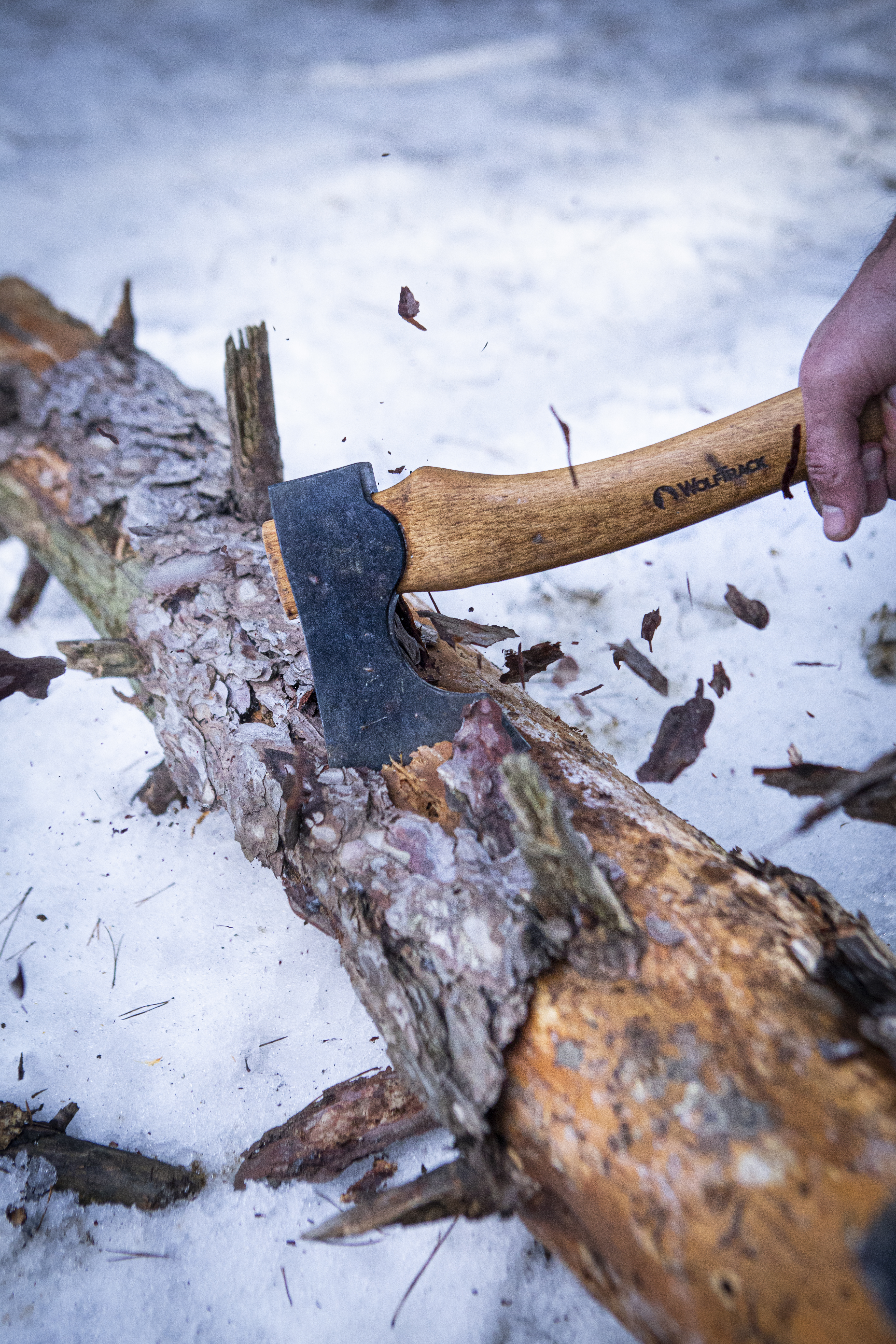 WOLFTRACK%20-%20BUSHCRAFT%20BALTA-%20HAND%20MADE BALTA%20’AXE’
